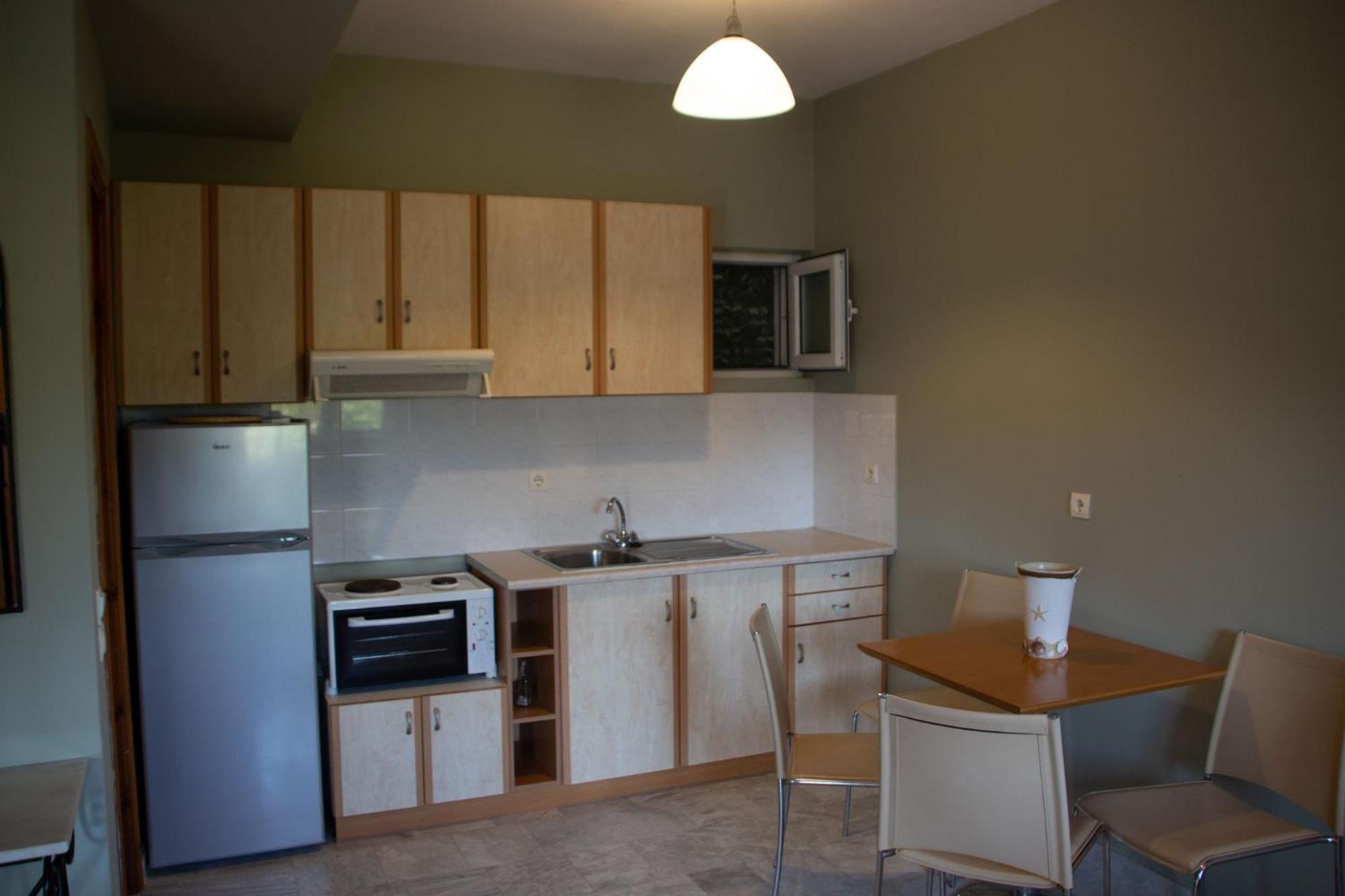 Avesta Apartments - 200M From The Beach Vasilikos Quarto foto